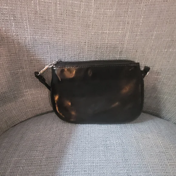 Nine and Company Clutch Wristlet - Picture 3 of 7